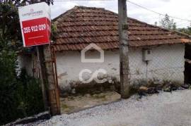 Houses for Restoration, Silvares, Lousada