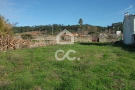 Walled land with 3360m²