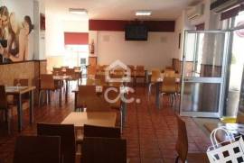 Snack bar - Café for trespassing next to Bompastor and Palmilheira. Excellent deal.