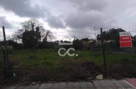 Land with project, next to the CTT of Alfena