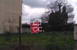Land with project, next to the CTT of Alfena