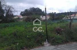 Land with project, next to the CTT of Alfena