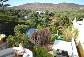 Building: 3+1 Bed Villa, 2 Commercial Spaces - Loulé / EN125