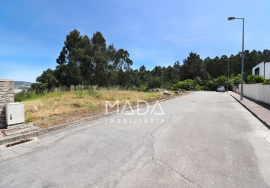 Allotment land for construction of townhouse in Vilaça, Braga