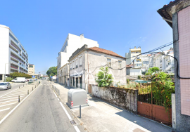 Building with patio in the city center in Maximinos, Braga