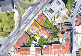 Building with patio in the city center in Maximinos, Braga