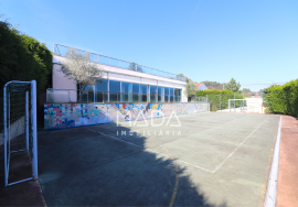 Detached T5 villa on a plot of 2000m2 with indoor pool in Aveleda, Braga