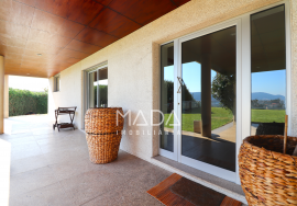 Detached T5 villa on a plot of 2000m2 with indoor pool in Aveleda, Braga