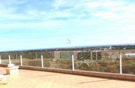 Villa with 3 bedrooms, indoor and outdoor pools, sea view in Barranco de S. Miguel