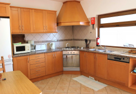 Villa with 3 bedrooms, indoor and outdoor pools, sea view in Barranco de S. Miguel