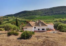 Unique Project: Beautiful 3 bedroom Villa with ruin settled on a hill with 7h with stunning views to the countryside near Tavira