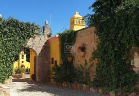 Magnificient Manor House from 18th Century near São Bras de Alportel