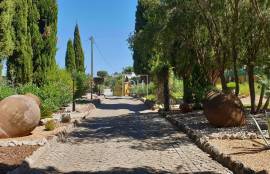 Magnificient Manor House from 18th Century near São Bras de Alportel