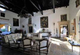 Magnificient Manor House from 18th Century near São Bras de Alportel