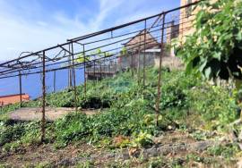 Old house to recover in CALHETA