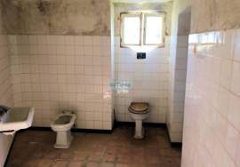 Old house to recover in CALHETA