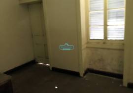 Old house to recover in CALHETA