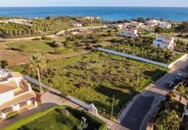 Fantastic land situated on the beach of São Rafael