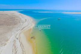 RUIN WITH 178 M2 INSERTED IN A PLOT OF LAND WITH 18440 M2 LOCATED NEAR OLHÃO AND THE RIA FORMOSA