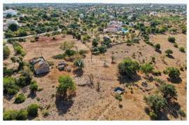 RUIN WITH 178 M2 INSERTED IN A PLOT OF LAND WITH 18440 M2 LOCATED NEAR OLHÃO AND THE RIA FORMOSA