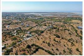 RUIN WITH 178 M2 INSERTED IN A PLOT OF LAND WITH 18440 M2 LOCATED NEAR OLHÃO AND THE RIA FORMOSA