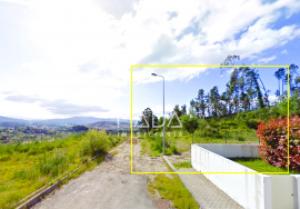 Plot of land with 3000m2 of area for construction of 10 townhouses in Póvoa de Lanhoso, Braga.