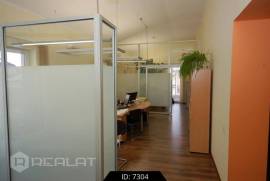 Commercial property in Rigas district for rent 996€