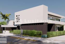 New Luxury 5 bedrooms Villa in Vilamoura