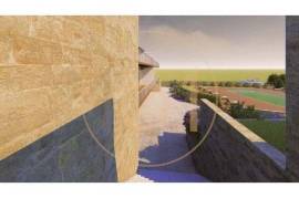 Land/Farm in the parish of Oliveira do Douro, municipality of Vila Nova de Gaia located on the bank of the Douro River with approved PIP