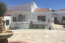Exceptional Villa for Sale in Sagres