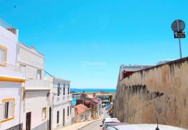 Townhouse  T2 Turnkey Located in the Historic Center of Lagos a few minutes from the beaches of Avenida dos Descobrimentos