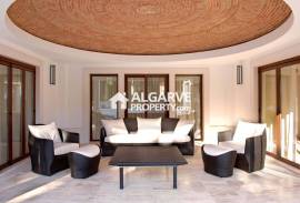 Luxurious 4-Bedroom Villas in the Prestigious Pine Cliffs Resort