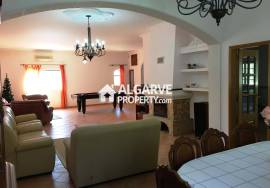 Charming  6 bed villa overlooking the countryside