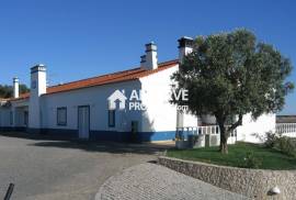 BEJA - Certified AERODROME AND EXCELLENT HOUSING within a 29 hec piece of land in Southern Portugal (Alentejo)