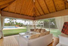 Olhão- 3 plus 2 bedroom quiet farm in the comfort of the countryside with sea views
