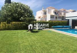 VILAMOURA - 6 bedrooms Villa in the golf course close to the MARINA