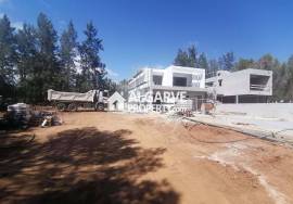 Modern 3-Bedroom Villa in Vilamoura, Algarve – Steps away from Marina & Beach