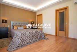 Olhão - 4 bed villa near all amenities and restaurants in town