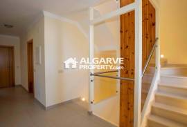 Olhão - 4 bed villa near all amenities and restaurants in town