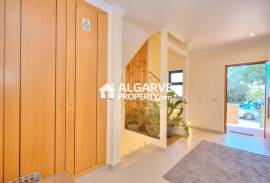 Olhão - 4 bed villa near all amenities and restaurants in town