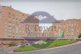 Plot of land for building 11 floors ( Rio de Mouro )