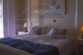 Beatiful Farm  with 14 suites ( 5 houses ) in Brazil ( Paraty-RJ)