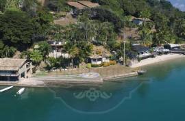 Beatiful Farm  with 14 suites ( 5 houses ) in Brazil ( Paraty-RJ)