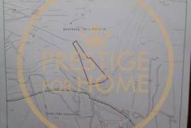 Located near the Roman bridge of Tôr, rustic land 1366 m2, contain a vegetable garden with 3 orange trees and 3 walnut trees, w / hole