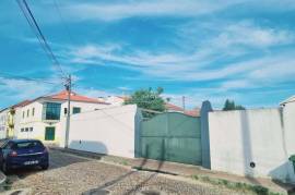 Urban plot of land, Almeirim