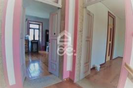 Single House T4 +2 + Commerce!