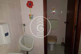 Commercial property Almeirim