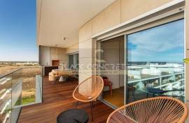 T3 Apartment in Tagus Bay