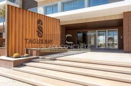 T3 Apartment in Tagus Bay