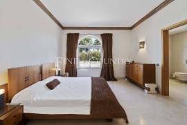 Guia/Albufeira - 4-Bedroom luxury villa, hilltop location